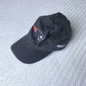 Men’s Navy PATRIOTS Fitted Baseball Hat